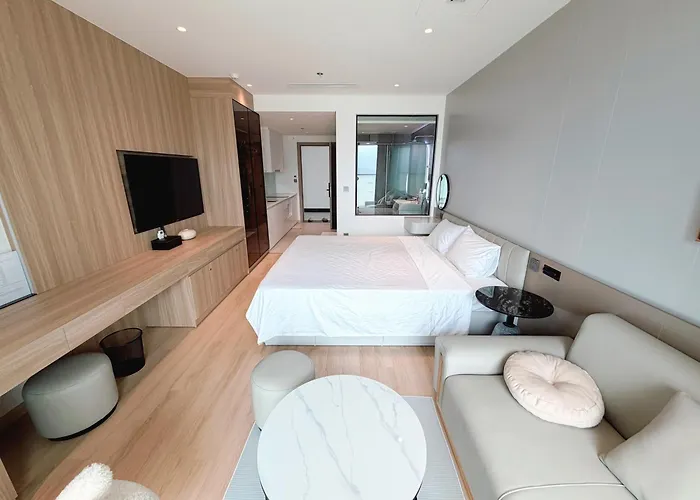 Lynhouse - The Apartamento *