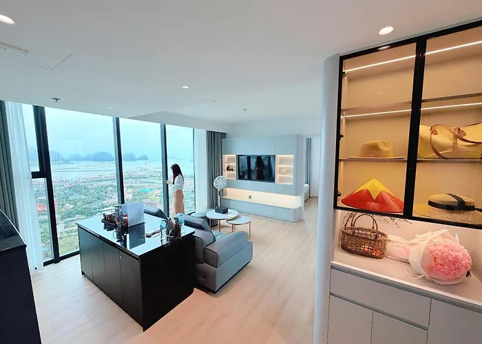 Lynhouse - The Apartamento Ha Long
