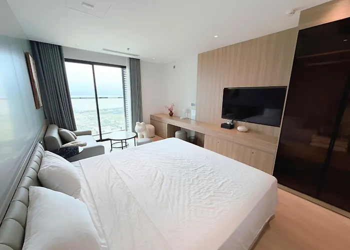 Lynhouse - The Apartamento Ha Long