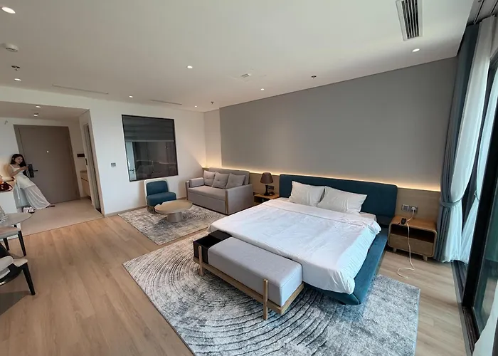 Lynhouse - The Apartamento *